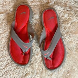 Nike Women's Coral and Gray Flip Flops